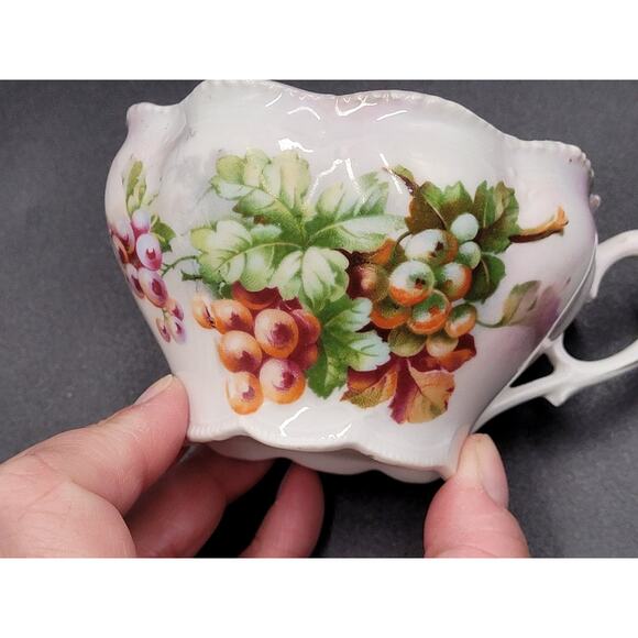 Antique Tea Cup Germany Porcelain Grapes Vineyard Gold Gilt Transfer - Picture 10 of 11